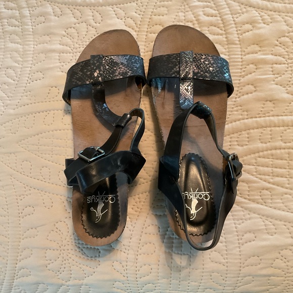 Corkys Shoes - Corey’s wedge sandals. Size 9